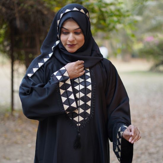 Picture of Dubai Premium Geometric Embroidered Abaya – Black